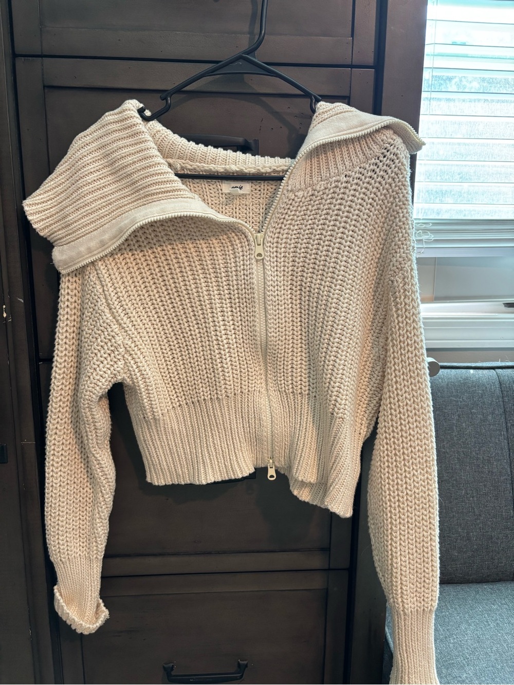 aerie Cream Cropped Zip-Up V-Neck Sweater